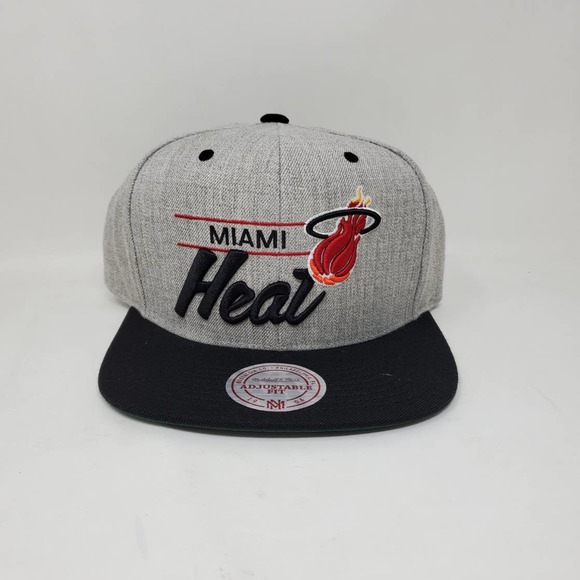 NBA Mitchell & Ness City Bar Script Snapback Cap - Miami Heat - Picture 1 of 5